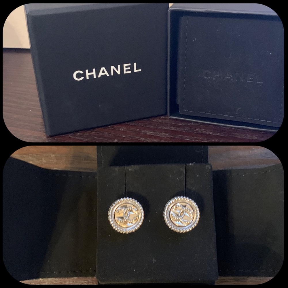 CHANEL Twisted CC Round Earrings Gold Silver